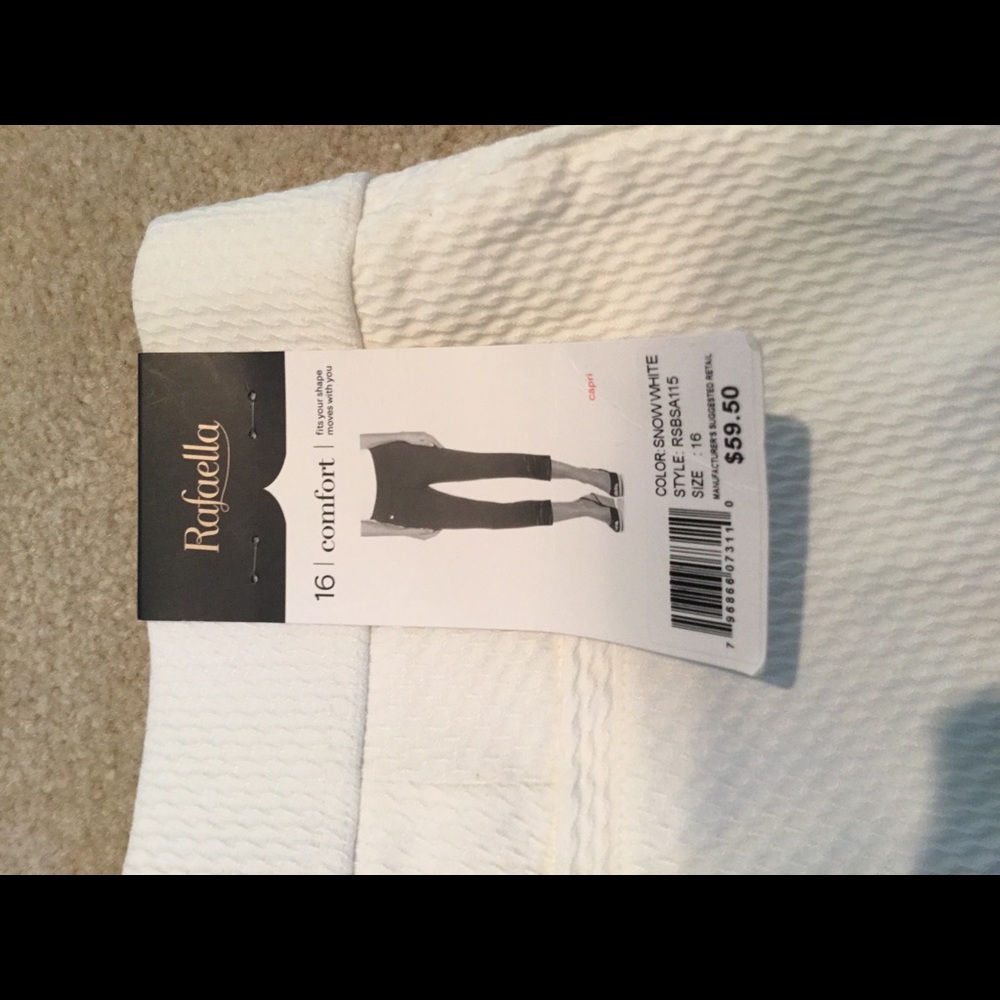 Women’s Rafaella Capris - Picture 2 of 2